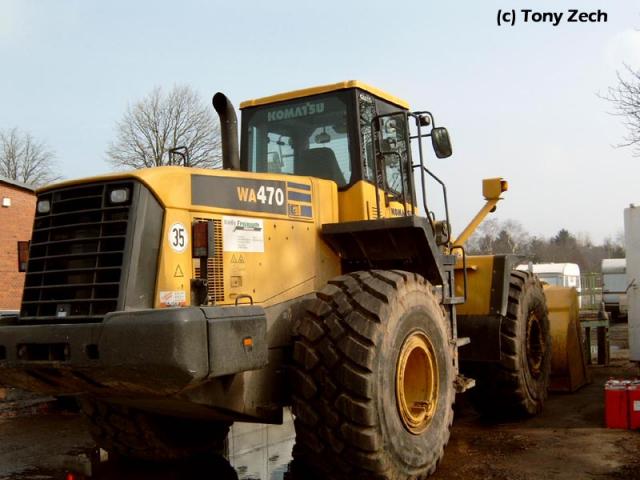 Komatsu_WA470.JPG