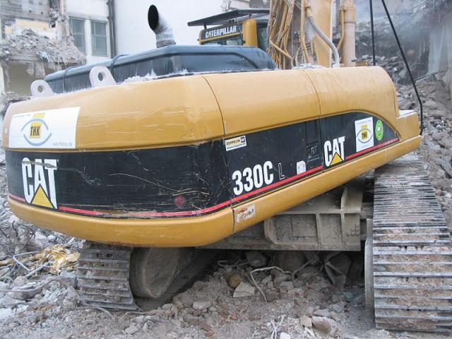 2004/10/post-104-1098470232_thumb.jpg