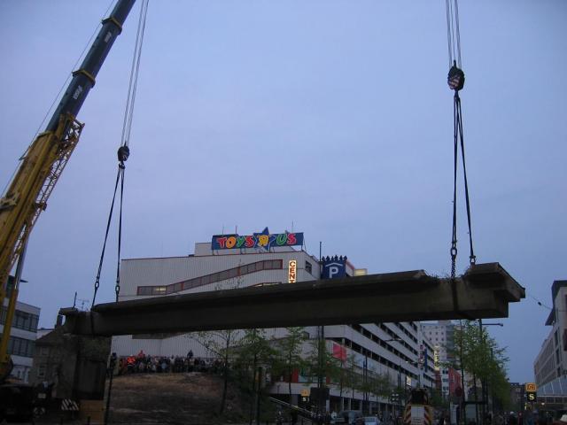 2005/04/post-225-1113827444_thumb.jpg