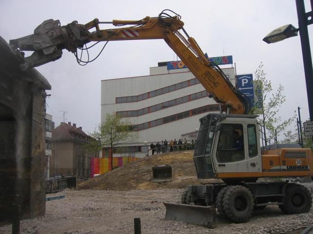 2005/04/post-225-1113828969_thumb.jpg