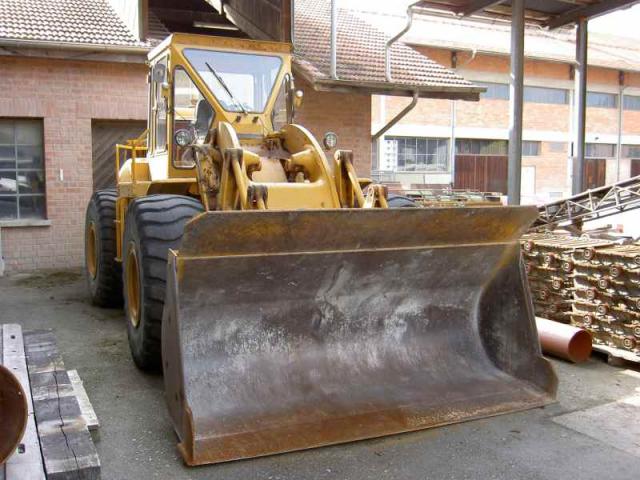 CAT_966C__5.jpg