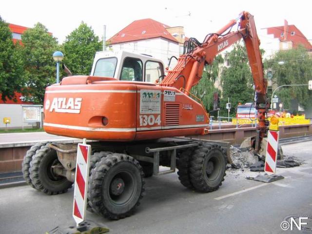 2005/07/post-31-1122726632_thumb.jpg