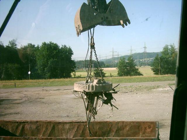 2005/07/post-701-1121616366_thumb.jpg