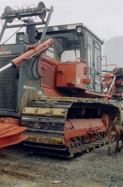 Hanomag_Raupe_Kabelverleger_3.jpeg