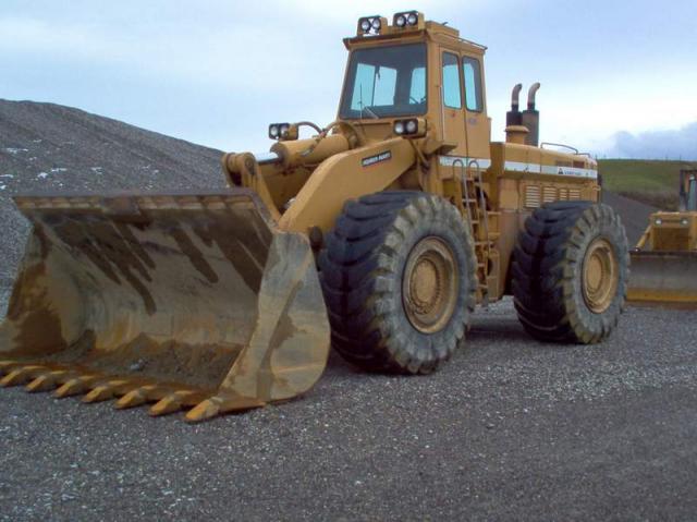 L'HOUGH PAYLOADER 560 Post-1149-1127414966_thumb