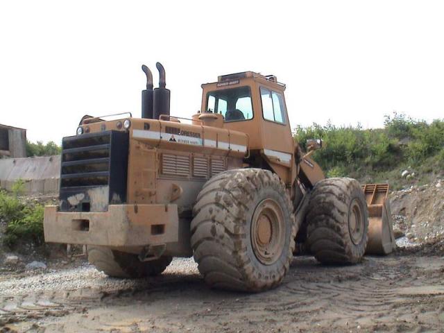 L'HOUGH PAYLOADER 560 Post-1149-1127936911_thumb