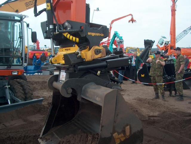 161_Engcon_EC_15_Rototilt_TKD_Wezep.jpg