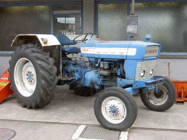 FORD_4000.jpg