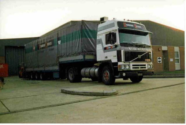 VOLVO_F12__2_.jpg