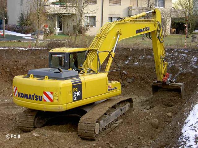 KOMATSU_PC210LC_7K__7_.jpg