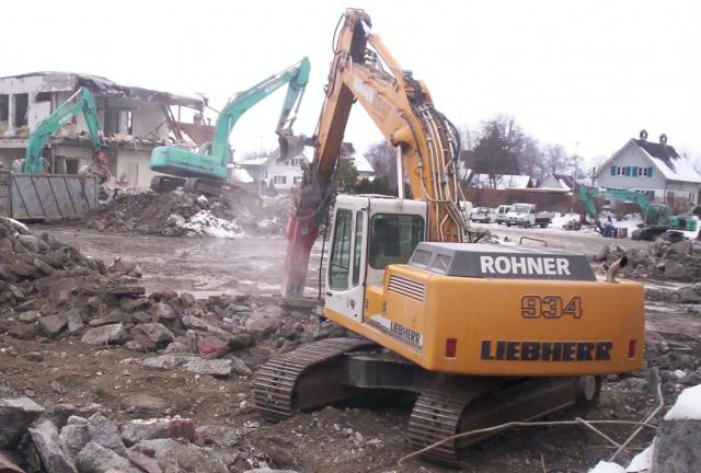 Liebherr_Grundplatte_Schr_mmen.JPG