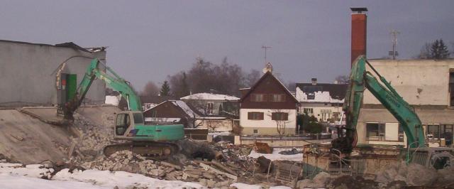 SK210_R_umen.JPG