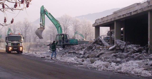 SK210_Bauzaun_weg.JPG