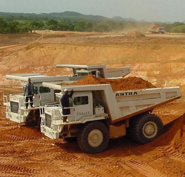 Astra (camion) mezzi d'opera macchine operatrici cava cantiere miniera Post-1102-1142539377_thumb