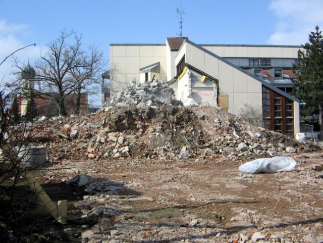 2006/03/post-1568-1142700152_thumb.jpg