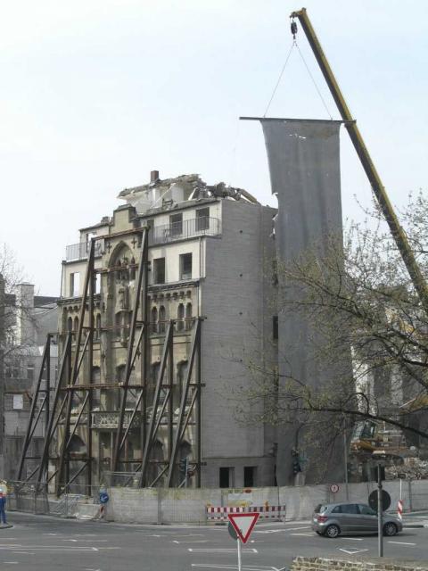 2006/04/post-49-1145636629_thumb.jpg