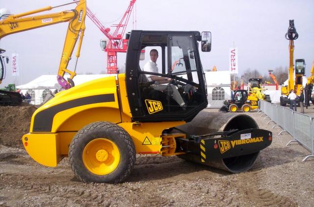 JCB_Walzenzug.JPG