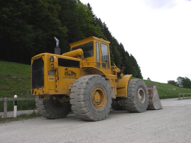 CAT966C.2.JPG