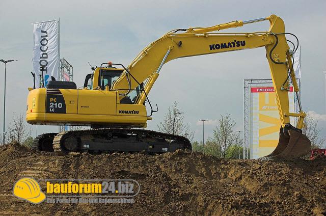 komatsu_031.jpg