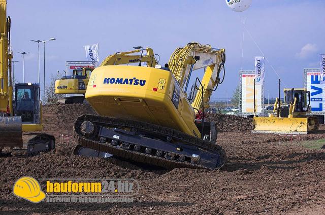 komatsu_037.jpg