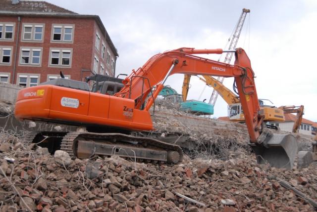 AS_Zaxis350.JPG