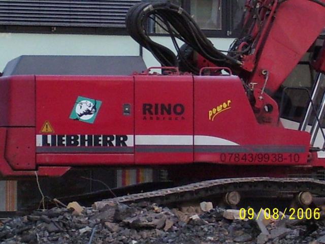 2006/08/post-788-1155148190_thumb.jpg