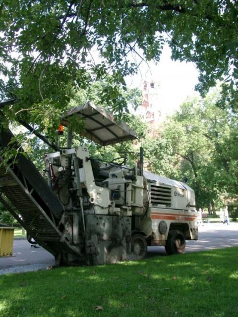 Wirtgen_W_1000_Moskau_2006_02.jpg