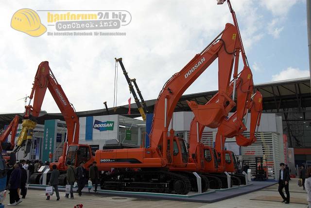 bauma_shanghai_06_doosan02.jpg