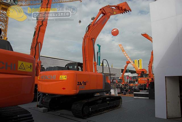 bauma_shanghai_06_hitachi06.jpg