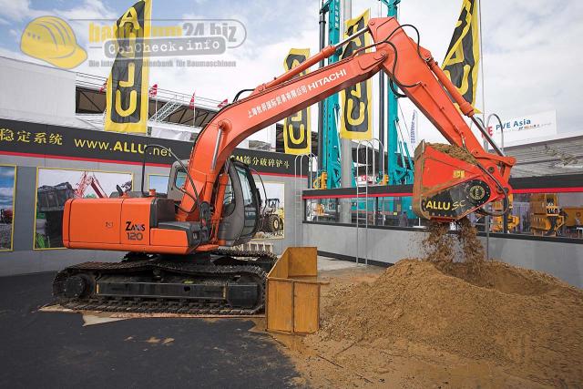 bauma_shanghai_06_hitachi20a.jpg