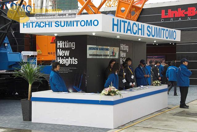 bauma_shanghai_06_hitachi_sumitomo02.jpg