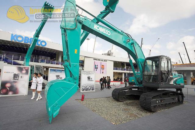 bauma_shanghai_06_kobelco05.jpg