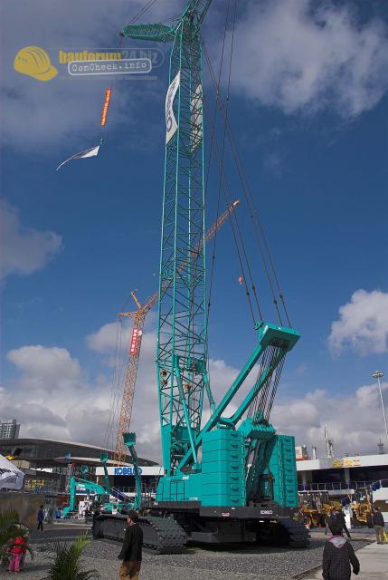 bauma_shanghai_06_kobelco06.jpg