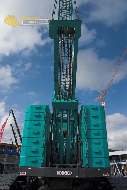 bauma_shanghai_06_kobelco09.jpg