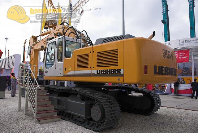 bauma_shanghai_06_liebherr10.jpg