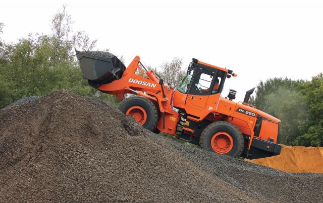 DOOSAN_DL250_02.jpg