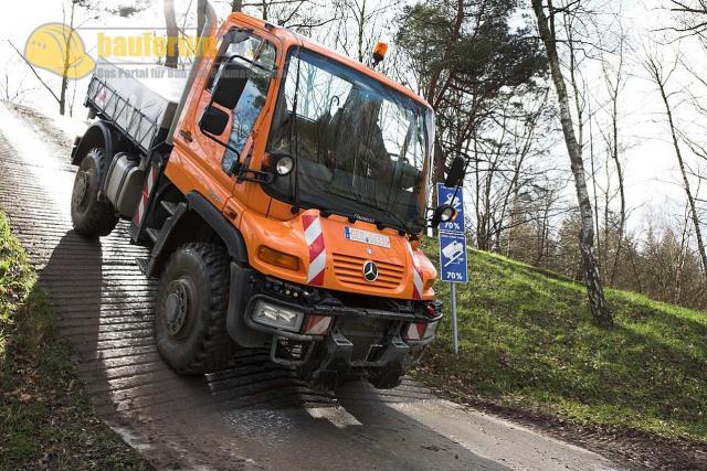 unimog_08.jpg