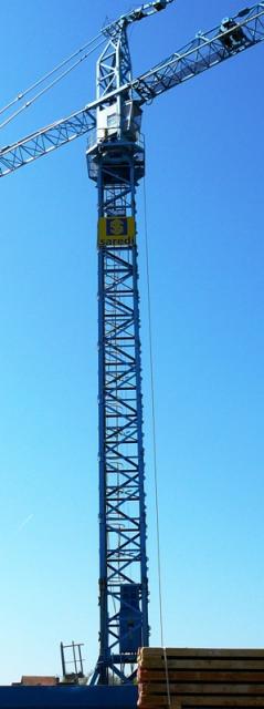 POTAIN_743E_1.JPG