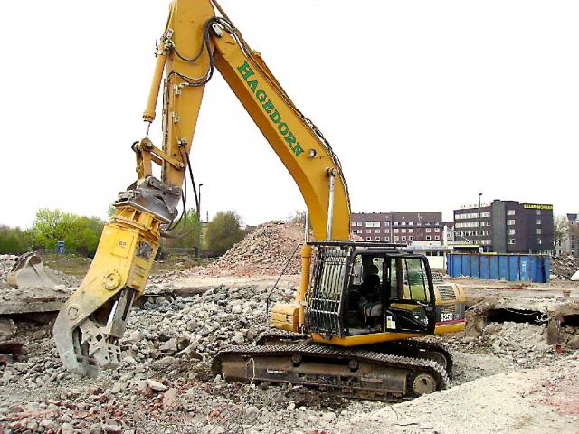 2007/04/post-701-1176618586_thumb.jpg