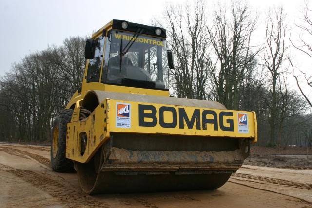 BOMAG_Walze_mit_Variocontrol_HKL_Mietpark_A5.jpg