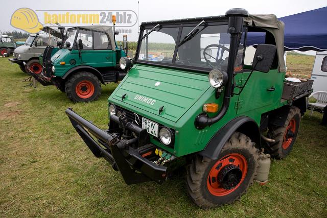 schleppertreffen_venner_berg_2007_unimog_016.jpg