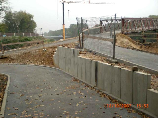 2007/10/post-3460-1193598804_thumb.jpg