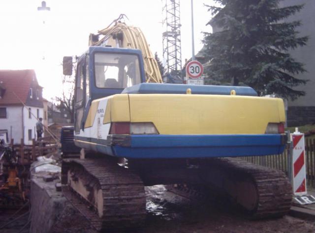 Kobelco1.JPG