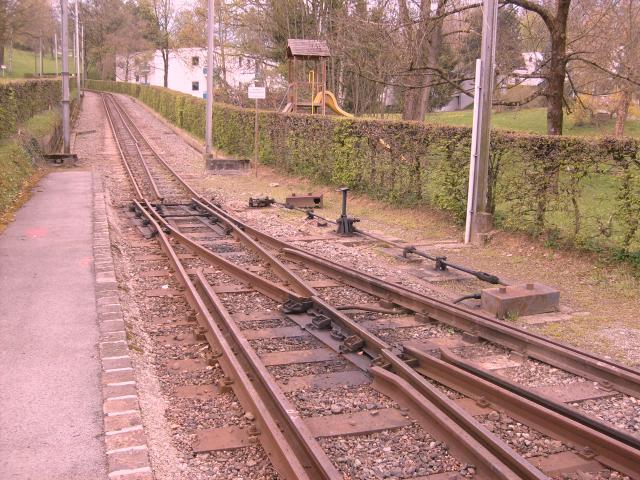 Hafenkrane_und_P_stlingbergbahn_006.jpg