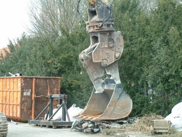 2008/04/post-5164-1208019775_thumb.jpg