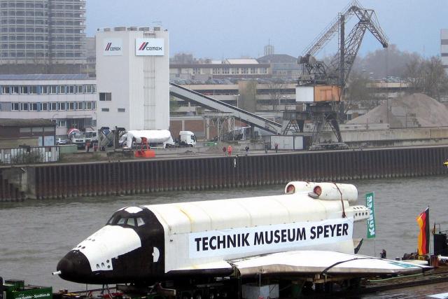 cemex_buran_01.jpg