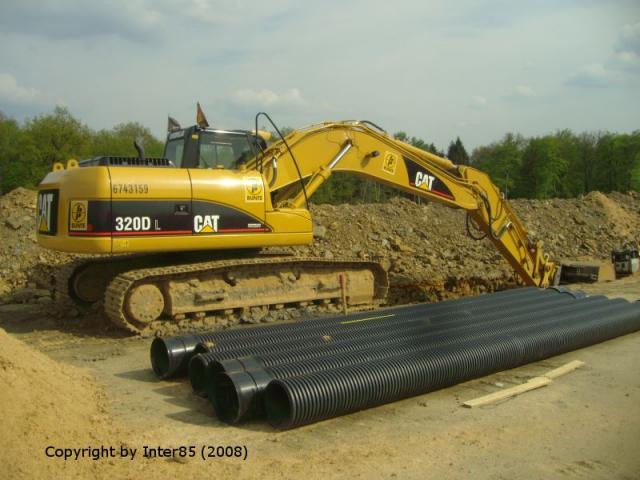 320_D_1.jpg