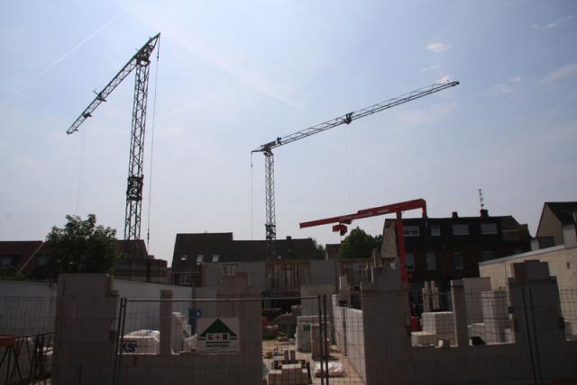 twocranes4.jpg