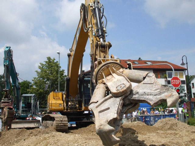 2008/06/post-803-1213597609_thumb.jpg