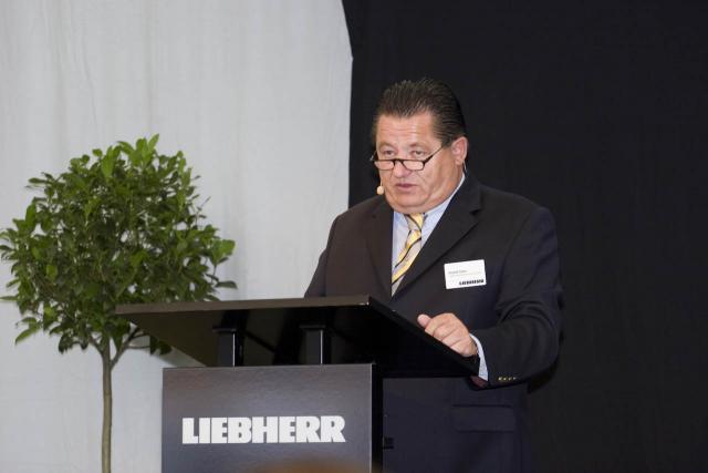 liebherr_dortmund_06.jpg